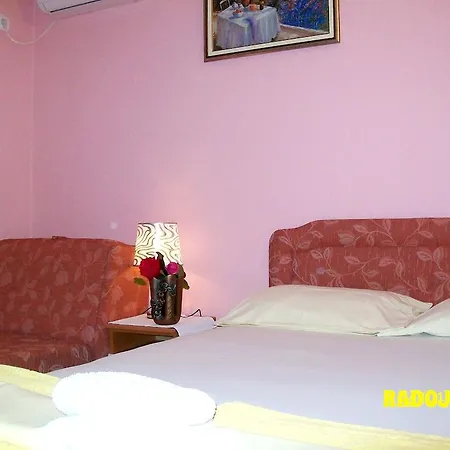 Apartments Radojevic Petrovac Room photo