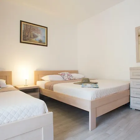 Apartments Radojevic Petrovac Exterior photo